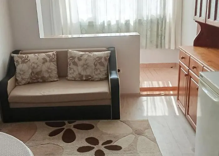 Частна квартира Two-room In The Center *