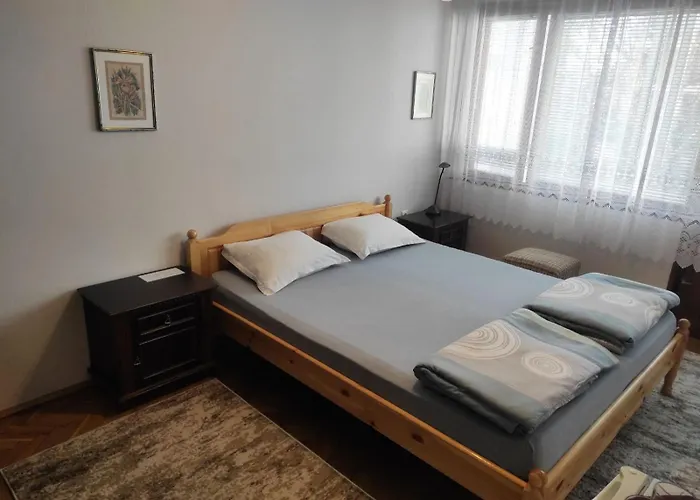 Two-room In The Center *